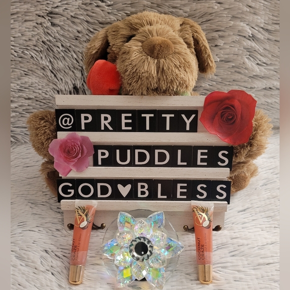 💋 NWOT VS Coconut Glaze Lip Gloss 💋 - Picture 7 of 15